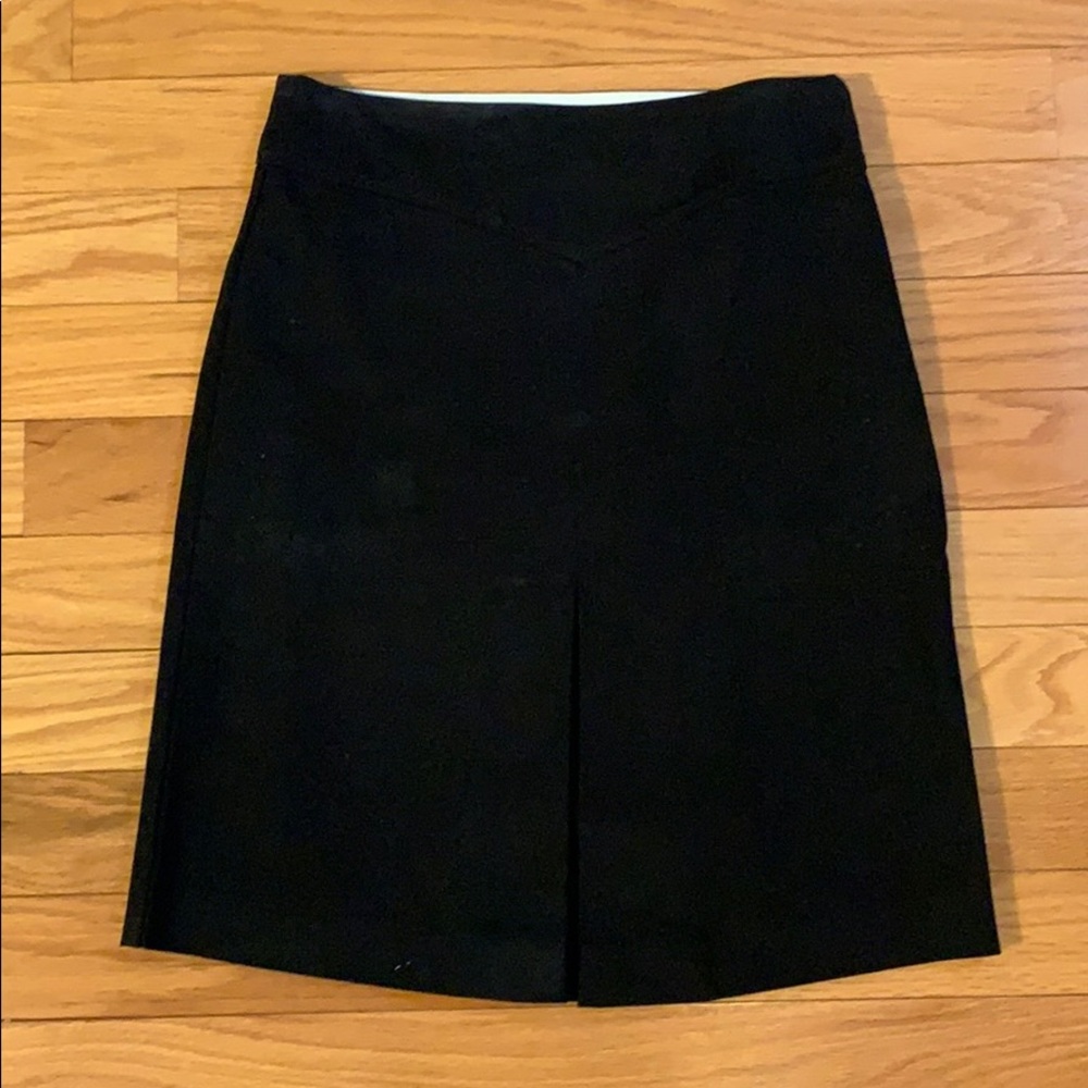 Gap skirt